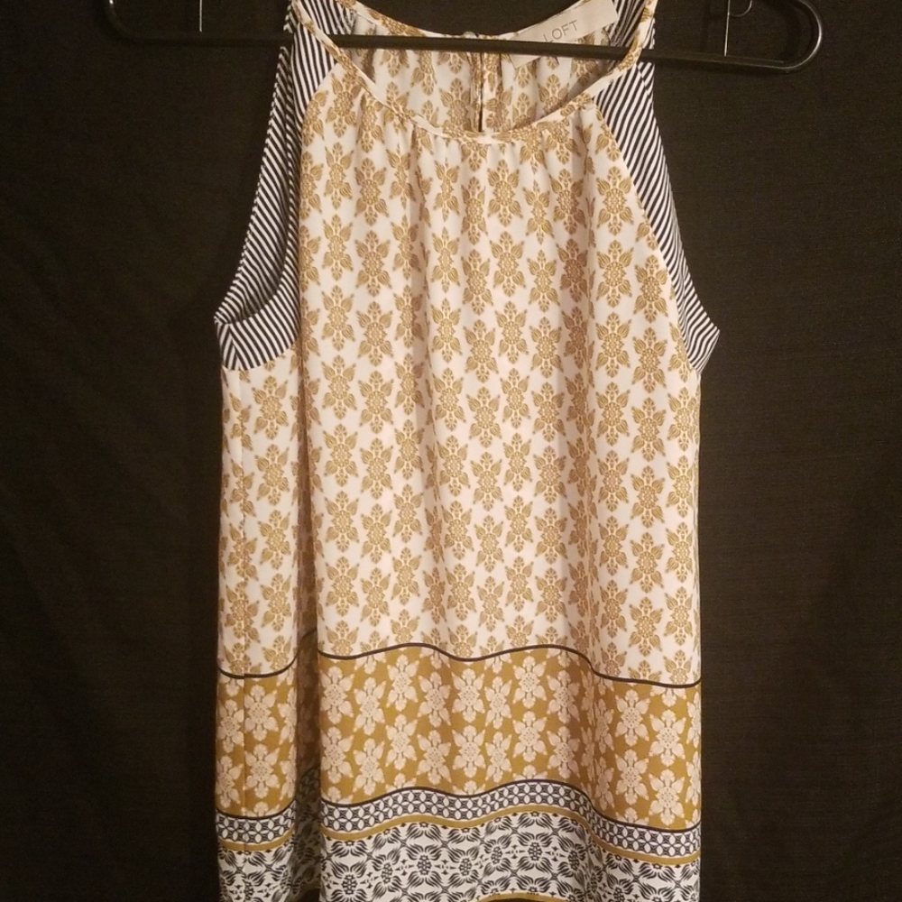 ❤LOFT sleeveless top❤